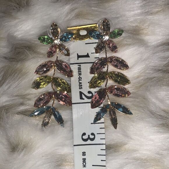 Rhinestone Flower Dangle Drop Earrings - Picture 5 of 5